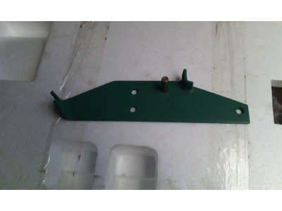 Кронштейн ТНВД WD615, WP10 (под 2 отв.) HOWO (ХОВО) VG9100570015 фото 1 Таганрог